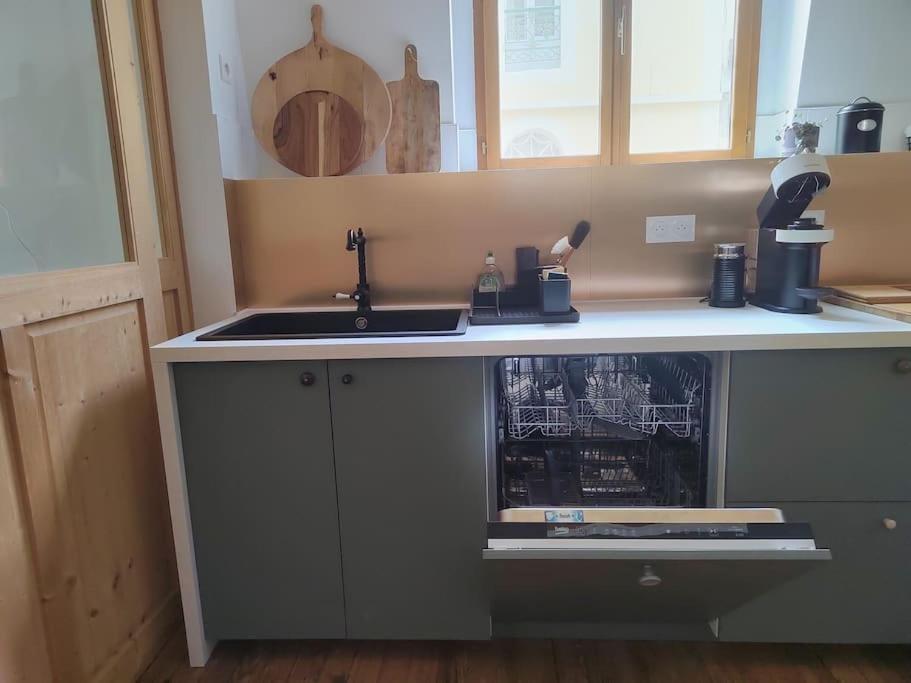Magnifique Appartement Le Nid Des Thermes 巴涅尔德比戈尔 外观 照片